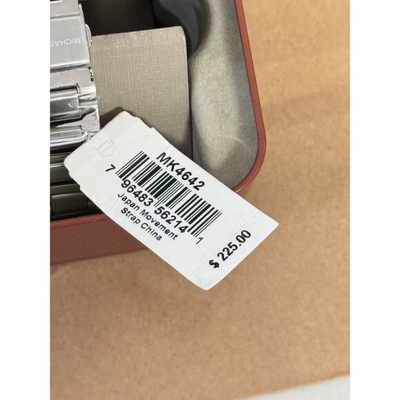 Michael Kors MK4642 Mini Emery Pave Silver-Tone Ladies Watch - Picture 3 of 5